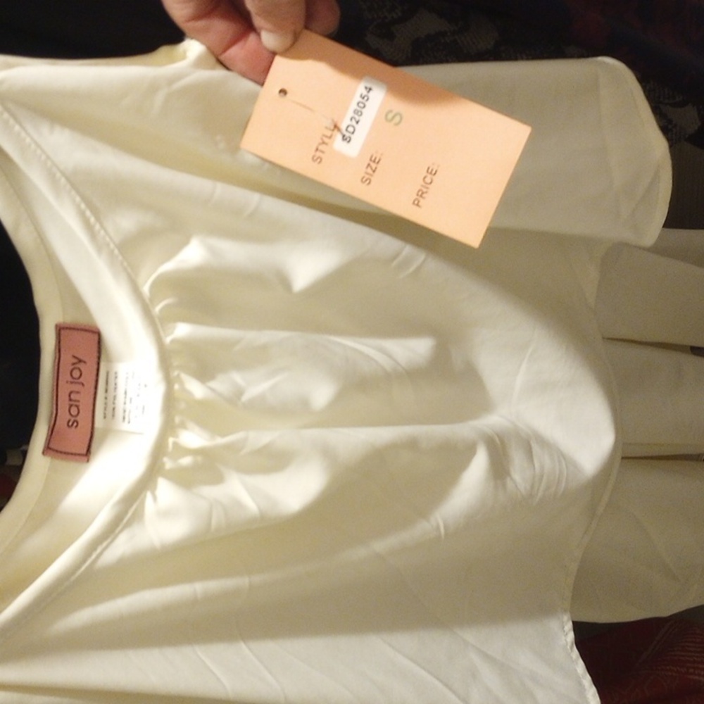 Cute Romper Size Small, Cream BoutiqueNWT